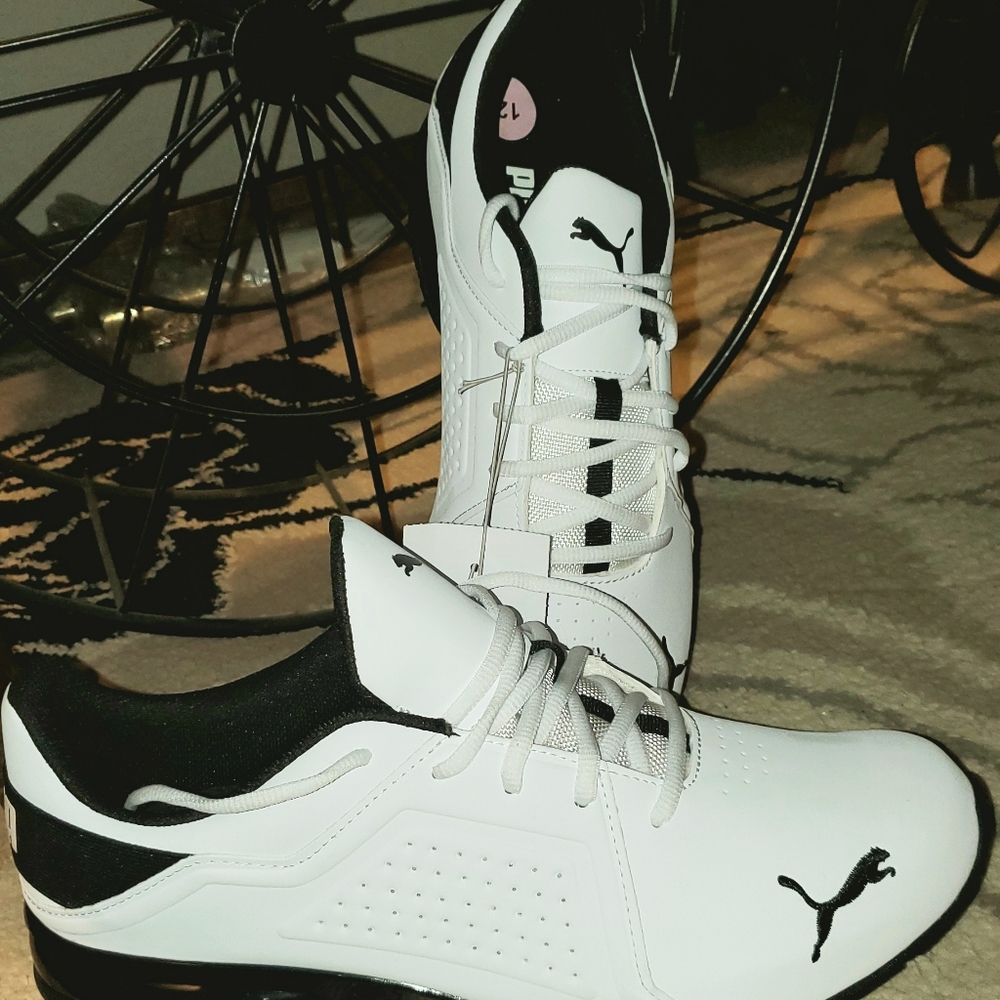 PUMA VIZ Running Shoes
